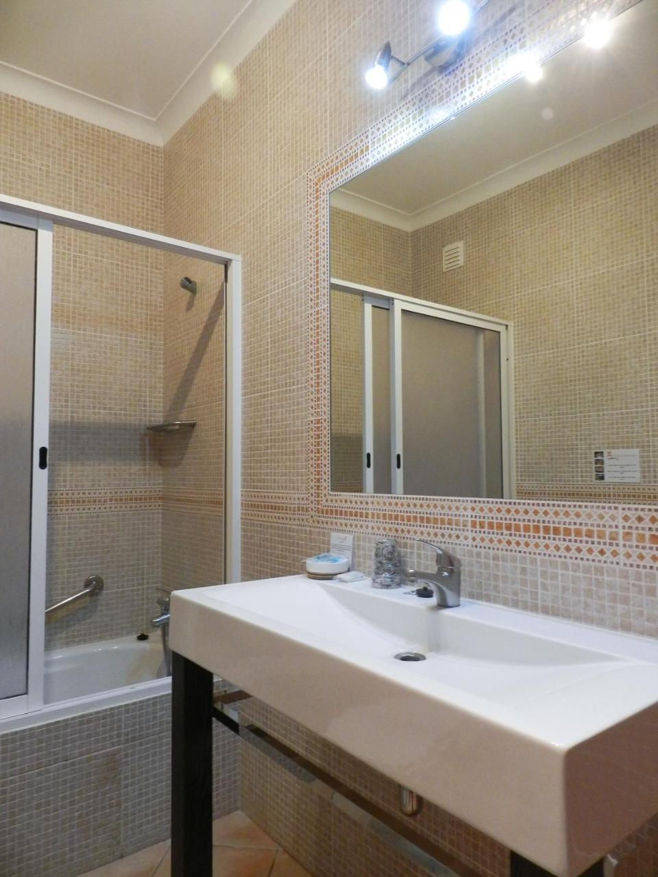 Residencia Julio Hotel Sagres Exterior photo