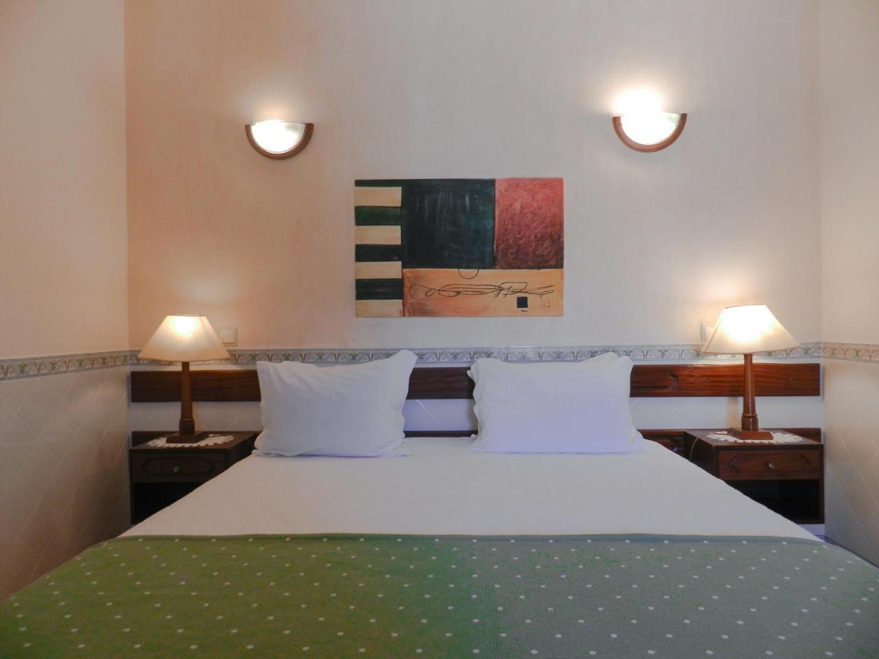 Residencia Julio Hotel Sagres Exterior photo